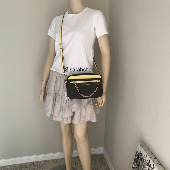 🌼Michael Kors Purse - Picture 7 of 13